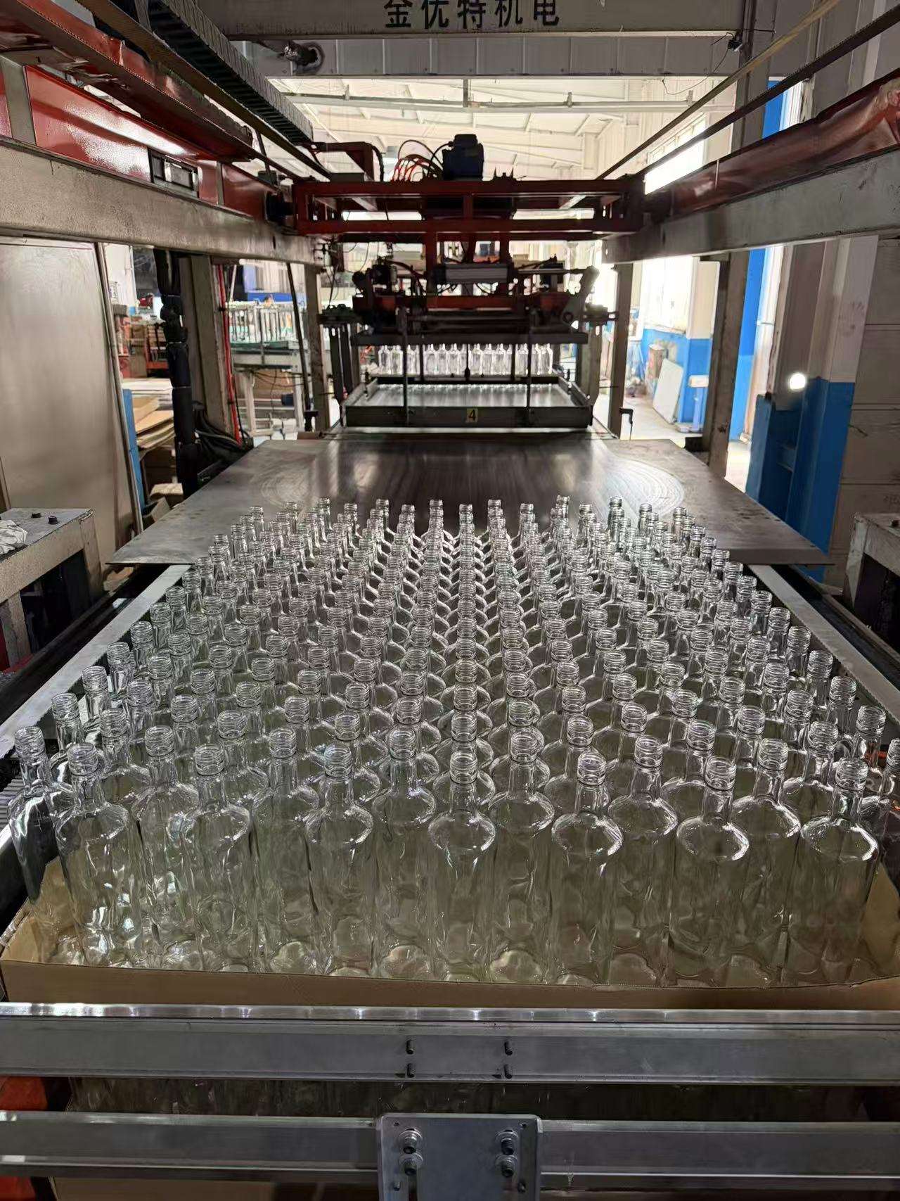 Low MOQ for Custom Designed Bottles 4